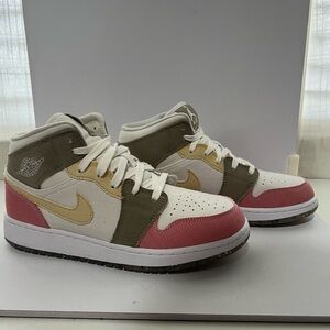 Air Jordan 1 Low SE Twine Pink Salt Olive Sail | Size 6Y | New Without Box